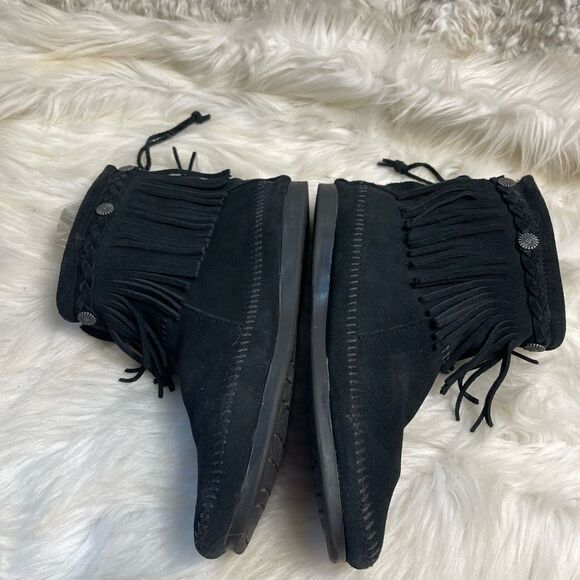 Minnetonka leather suede Black Fringed Boot Moccasin back zipper rubber sole SZ9 - Picture 5 of 9